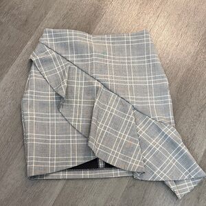 H&M Gray Plaid Mini Skirt